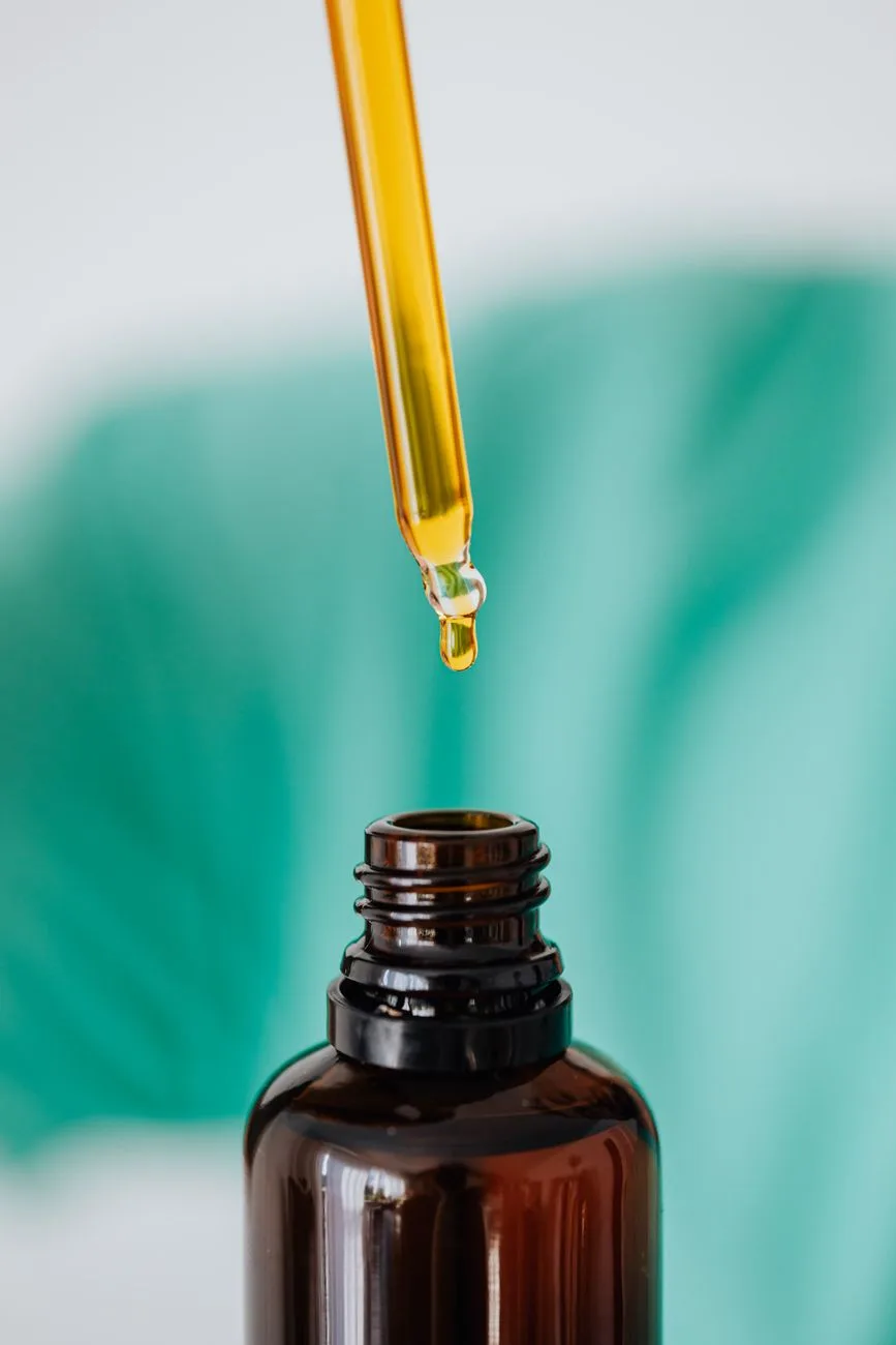 Huile cosmétique en petite quantité